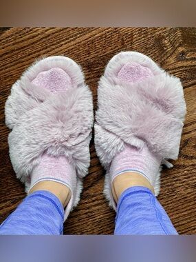 NEW Sz 5/6 Nine West Slippers